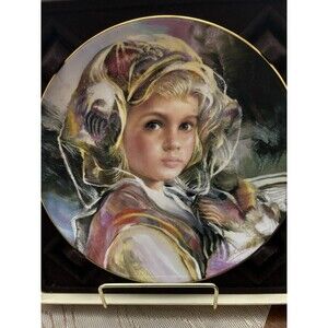 Vintage ROYAL DOULTON Collector Plate JULIANA An Original by Francisco Masseria